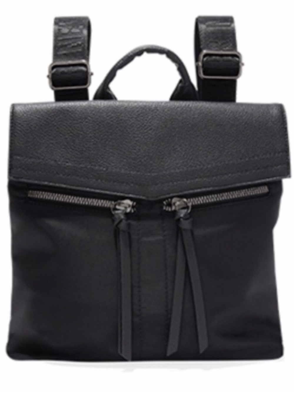 Botkier New York Black
Nylon/Faux Pebbled Leather
Backpack